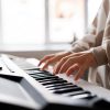 Rekomendasi Piano Digital Terbaik dengan Melodious Voice